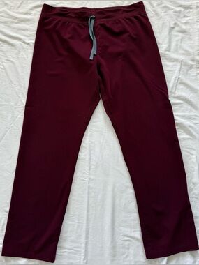 FIGS Technical Collection Women’s XL/T Burgundy Scrub Pants Stretch